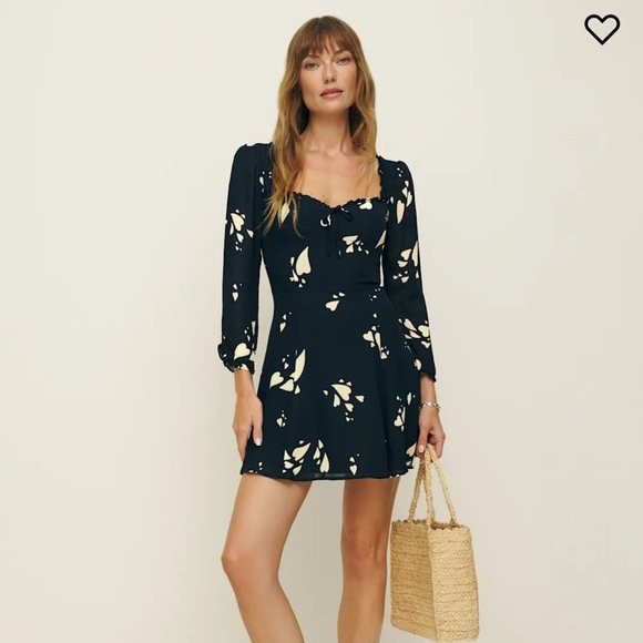 Reformation Dresses & Skirts - Reformation Blue and White Long Sleeve Bodycon Dress